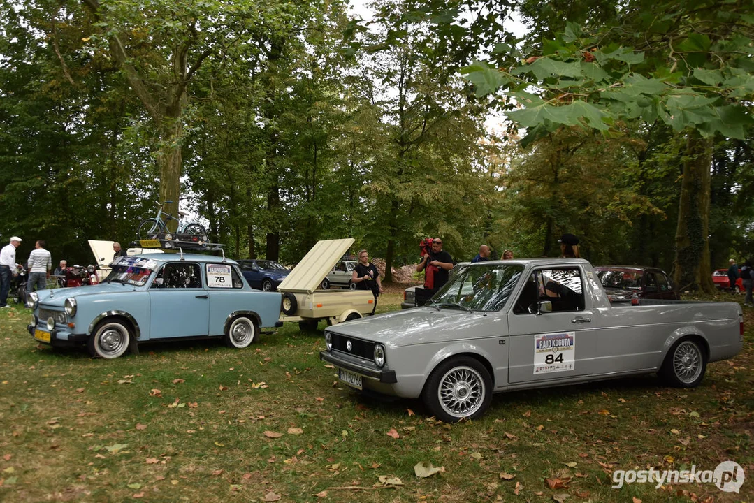 Zlot samochodów retro w Zamku Wielkopolskim w Rokosowie