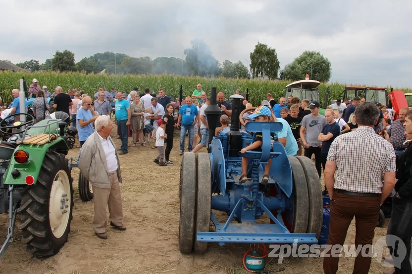 Zlot starych ciągników  wKucharach