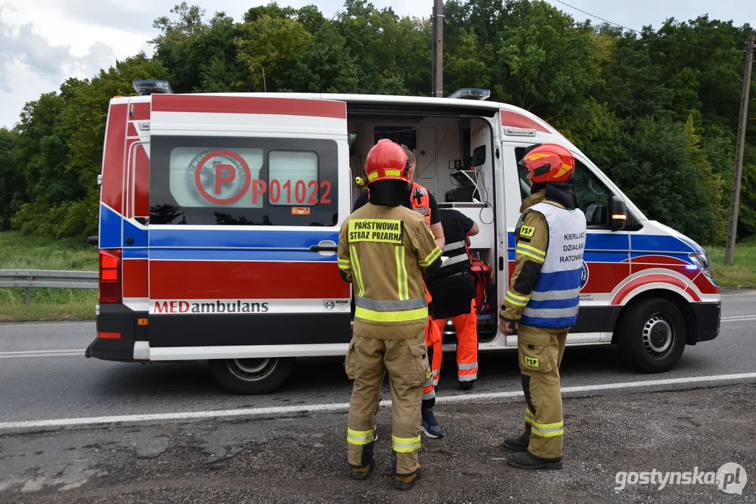 Zderzenie trzech samochodów na DK12