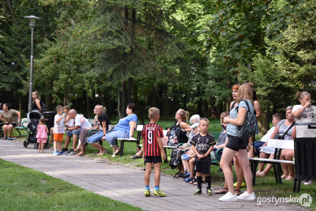 Rodzinny piknik w Pogorzeli - z alpakami i kamykami