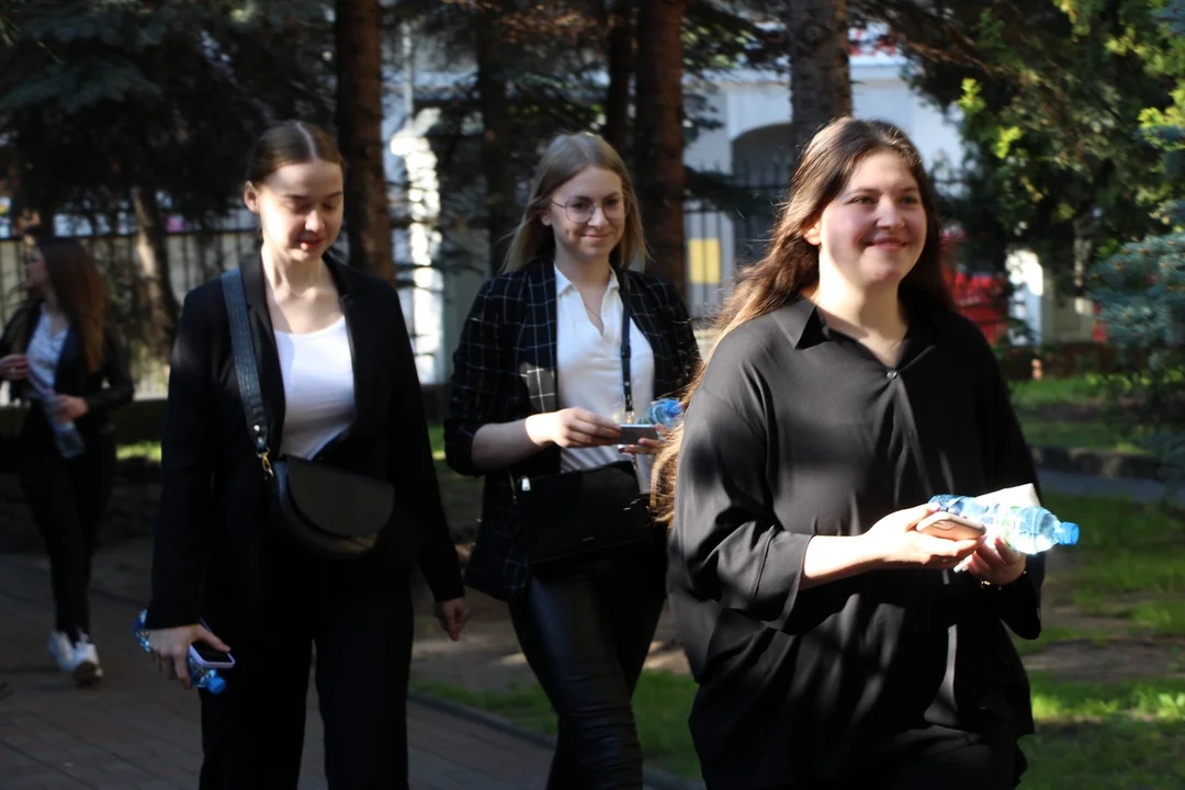 Maturzyści z ILO rozpoczęli egzamin maturalny z języka polskiego