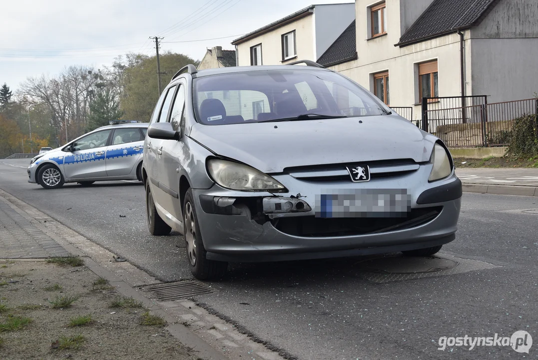Zderzenie dwóch samochodów osobowych na trasie Gostyń - Brzezie