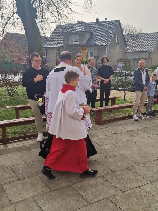 Święcenie potraw w Lutogniewie, Dzierżanowie, Bożacinie i Wróżewach [ZDJĘCIA]