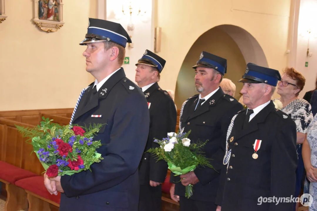 Pożegnanie proboszcza ks. Artura Michalaka w parafii pw. Świętej Trójcy w Zimnowodzie