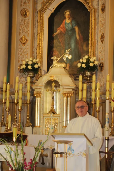 Uroczystość Matki Bożej Cieleckiej w parafii św. Małgorzaty w Cielczy z zawierzeniem KGW z gminy Jarocin