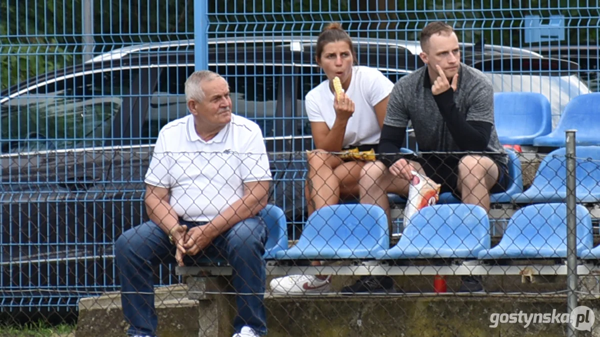 Korona Piaski - Piast Kobylnica 1 : 3
