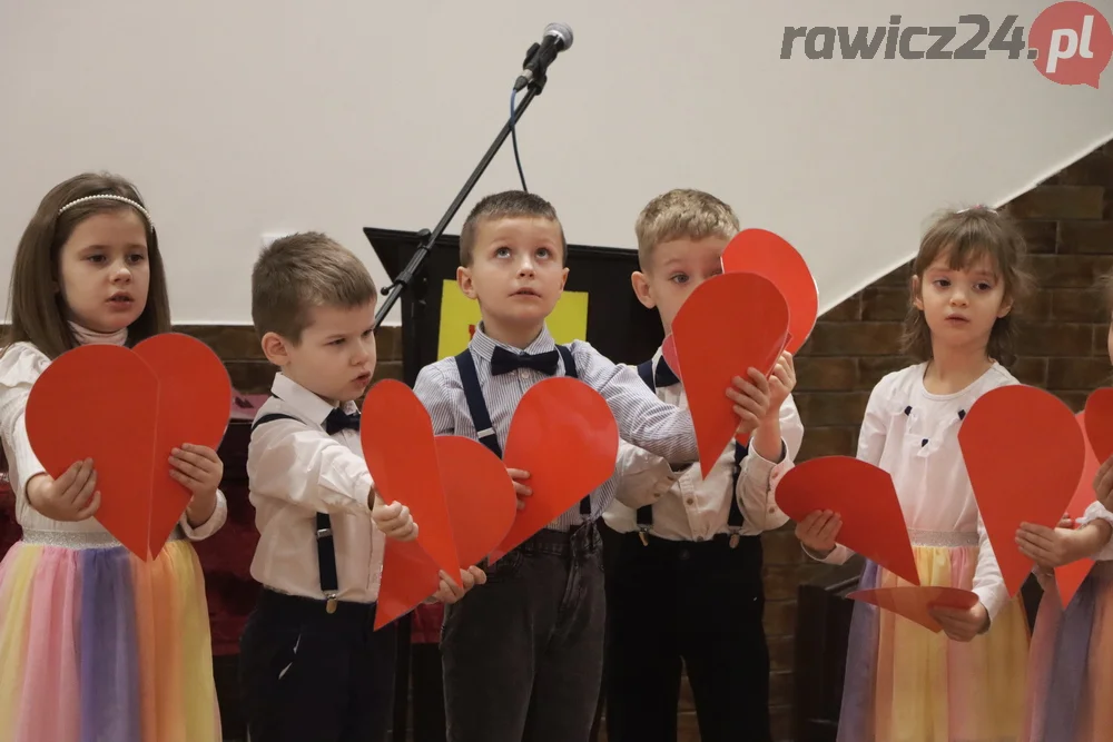 Uroczystość w Gminnym Centrum Kultury i Rekreacji w Jutrosinie