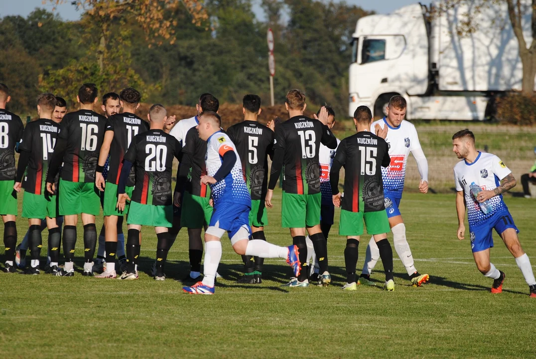 Las Kuczków starł się z Gladiatorami Pieruszyce. Powiatowe derby pełne emocji - Zdjęcie główne