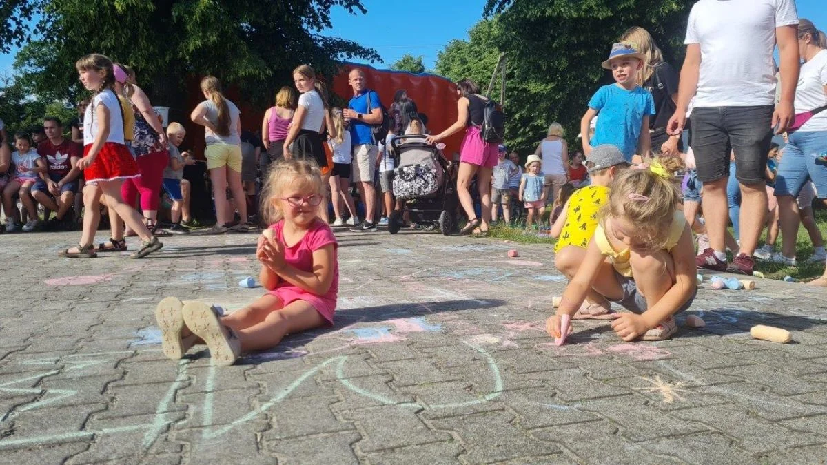 Dzień Dziecka w Nowym Mieście. Z kolorowymi proszkami i piana party