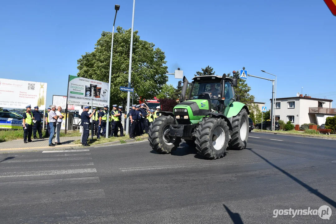 34. Konkurs "Policjant ruchu drogowego 2024” w Gostyniu. Dzień drugi - ręczna regulacja ruchem