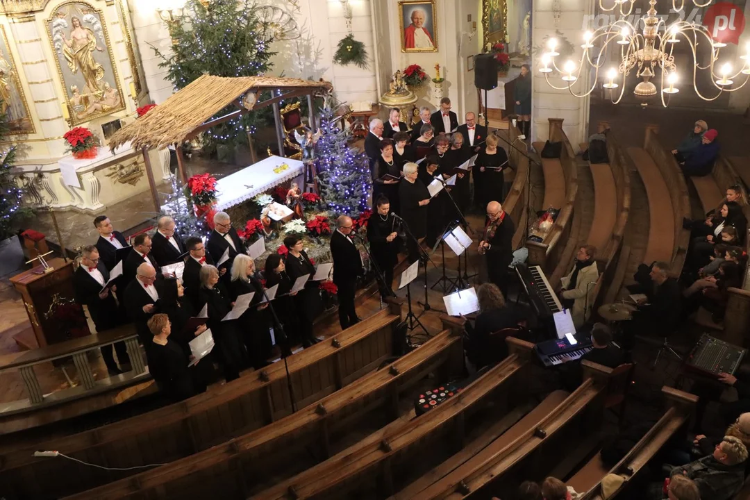 Rawicz. Zagrali i zaśpiewali kolędy i pastorałki dla Tosi