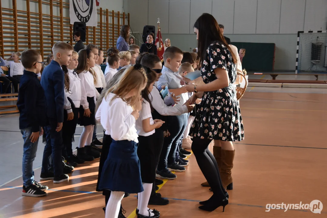 Pasowanie pierwszoklasistów w Szkole Podstawowej nr 1 w Gostyniu