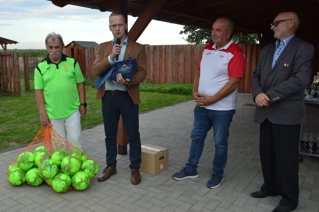 Awdaniec Pakosław 20-lecie istnienia świętował w Zagrodzie Pszczółki Przyjaciółki w Katarzynowie