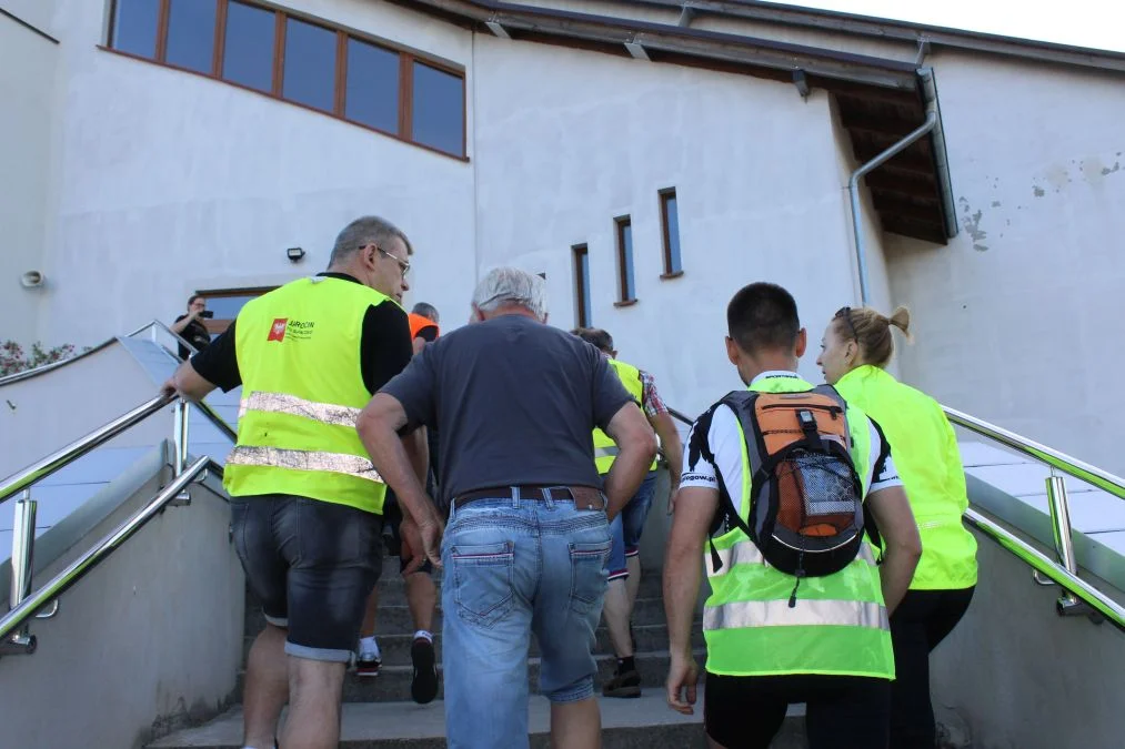 Rowerzyści z Jarocina wyruszyli w drogę na Jasną Górę