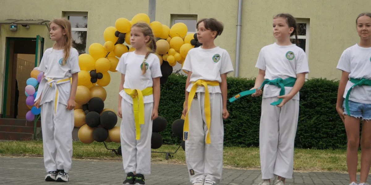 Festyn w Szkole Podstawowej nr 3 im. ks. Jana Twardowskiego w Jarocinie