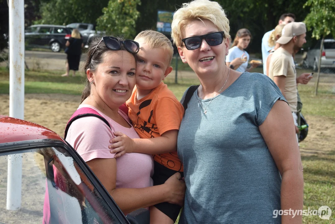 Piknik charytatywny dla Olusia Jurgi w Dzięczynie