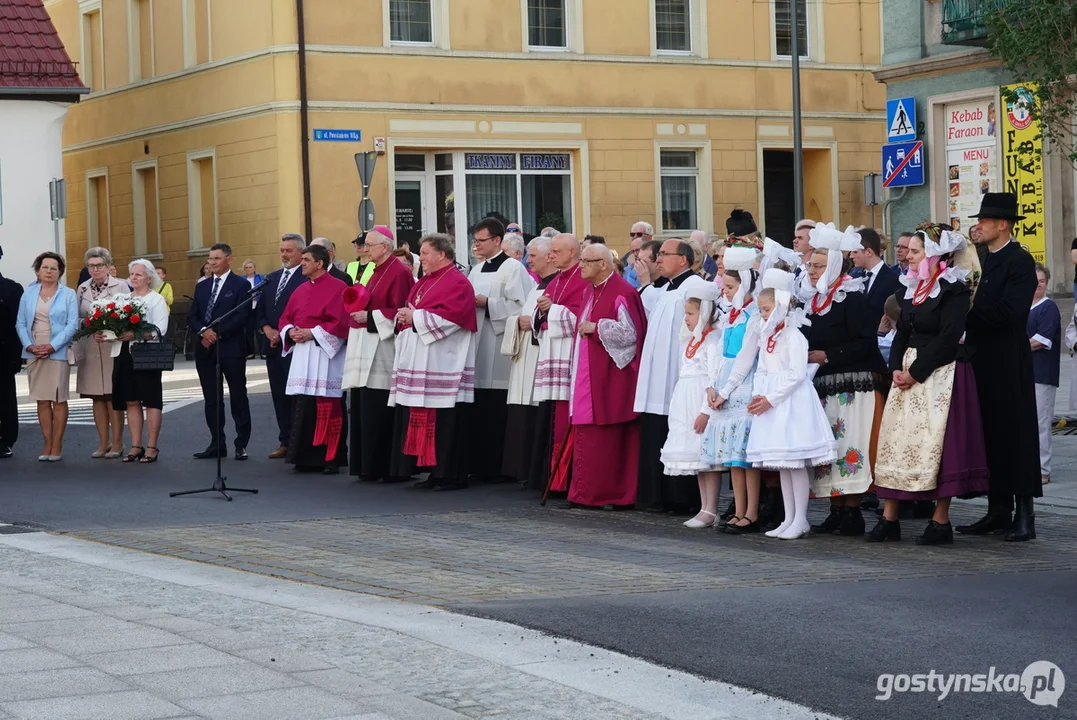 Poświęcenie figury Św. Jana Nepomucena w Krobi