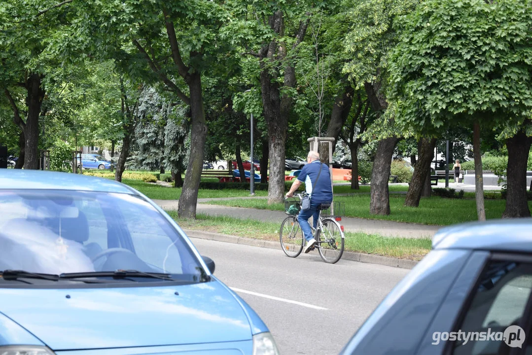 Plac Karola Marcinkowskiego w Gostyniu niebezpieczny dla rowerzystów