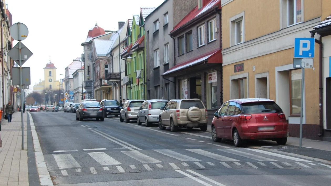 Ulicę Poznańską w Pleszewie czeka całkowita przebudowa. W planie m.in. ruch jednokierunkowy - Zdjęcie główne