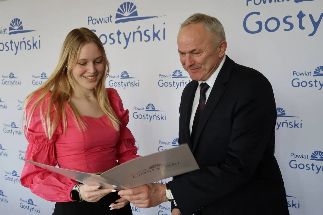 Stypendia Sportowe 2023 Zarząd Powiatu Gostyńskiego