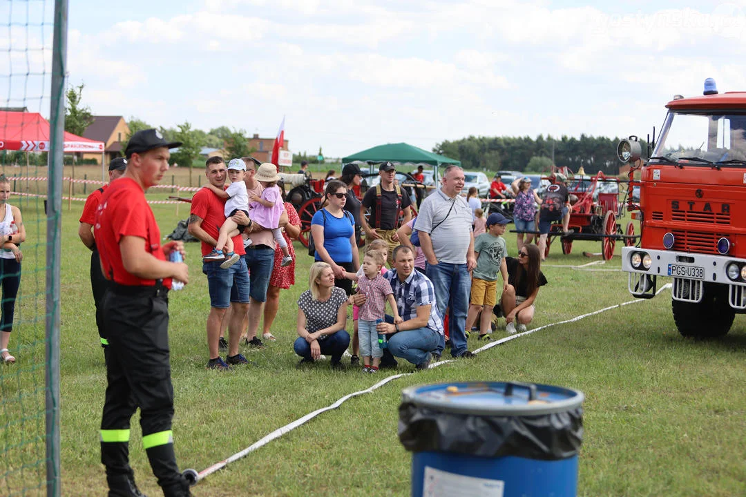 Strażacki Piknik Historyczny w Dzięczynie