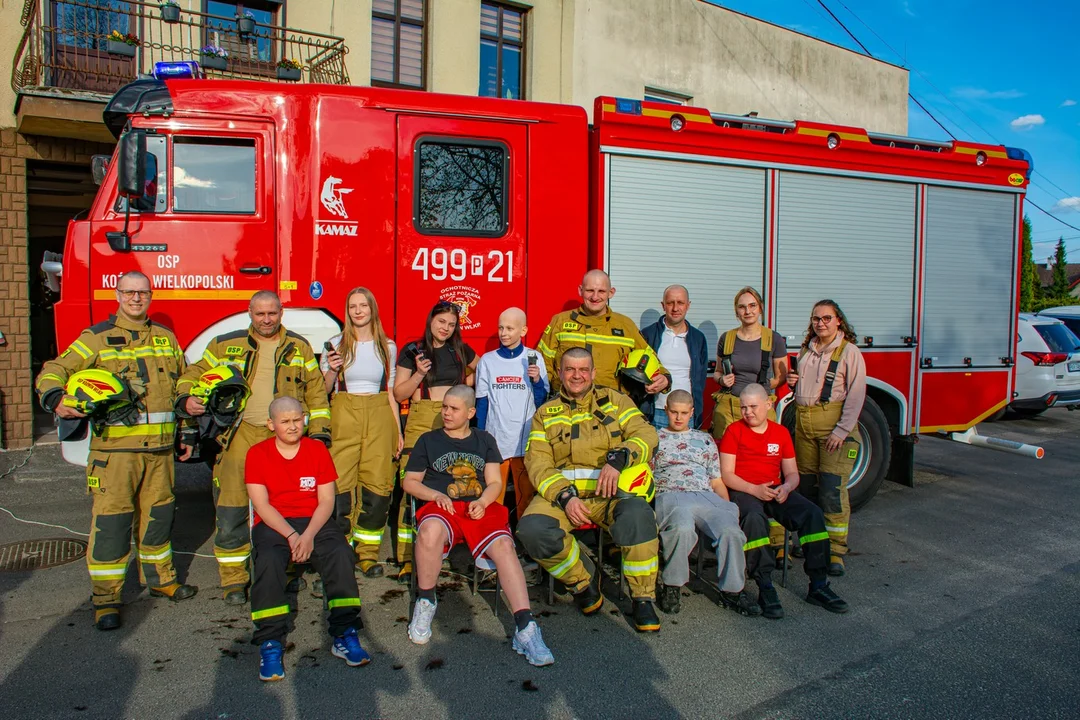 Koźmin Wlkp.: Ogolili się na łyso dla chorych