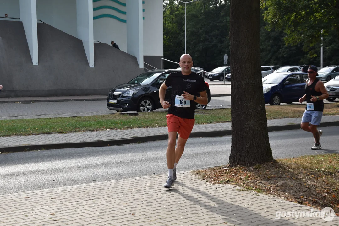 Ponad 100 zawodników na starcie. II Rodzinny Festiwal Biegowy w Gostyniu