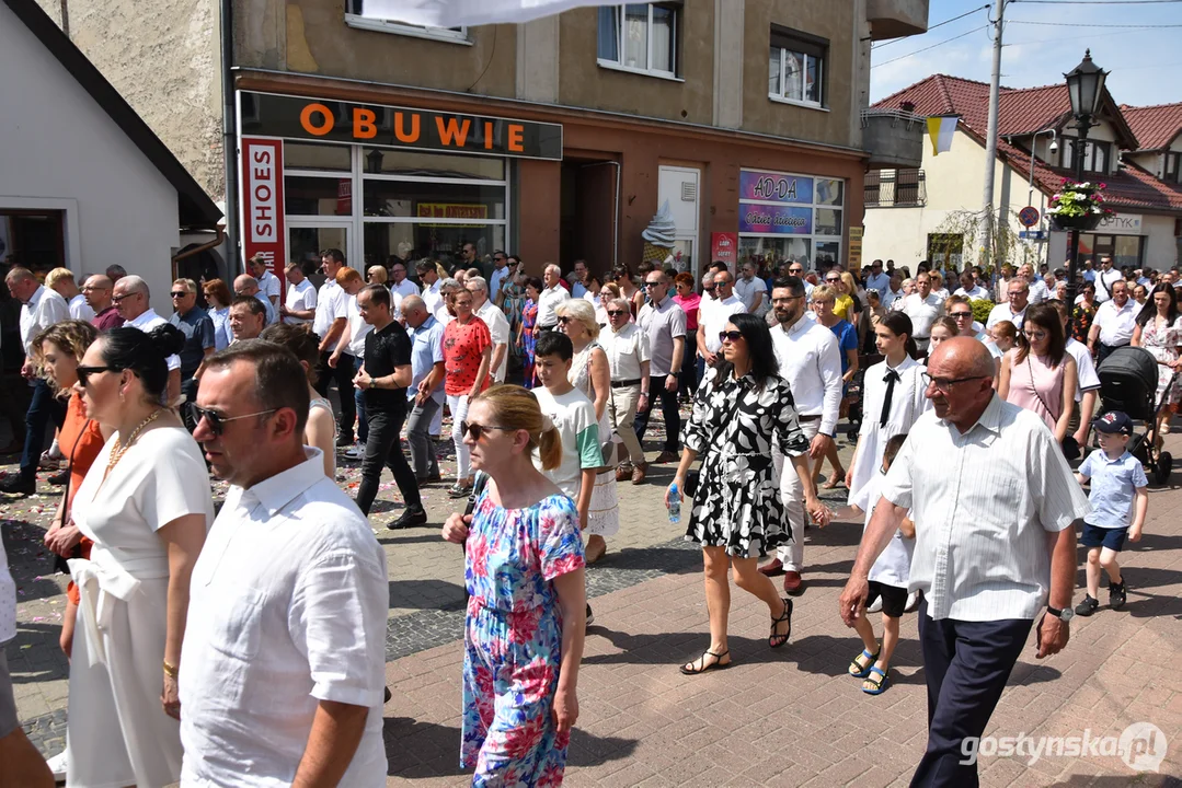 Gostyń - Boże Ciało 2023 - procesja ulicami miasta