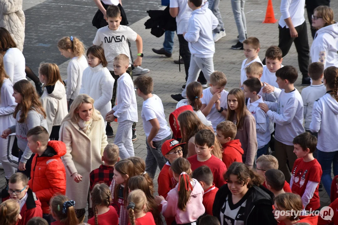 Akcja "Szkoła do hymnu" w Szkole Podstawowej nr 3 w Gostyniu