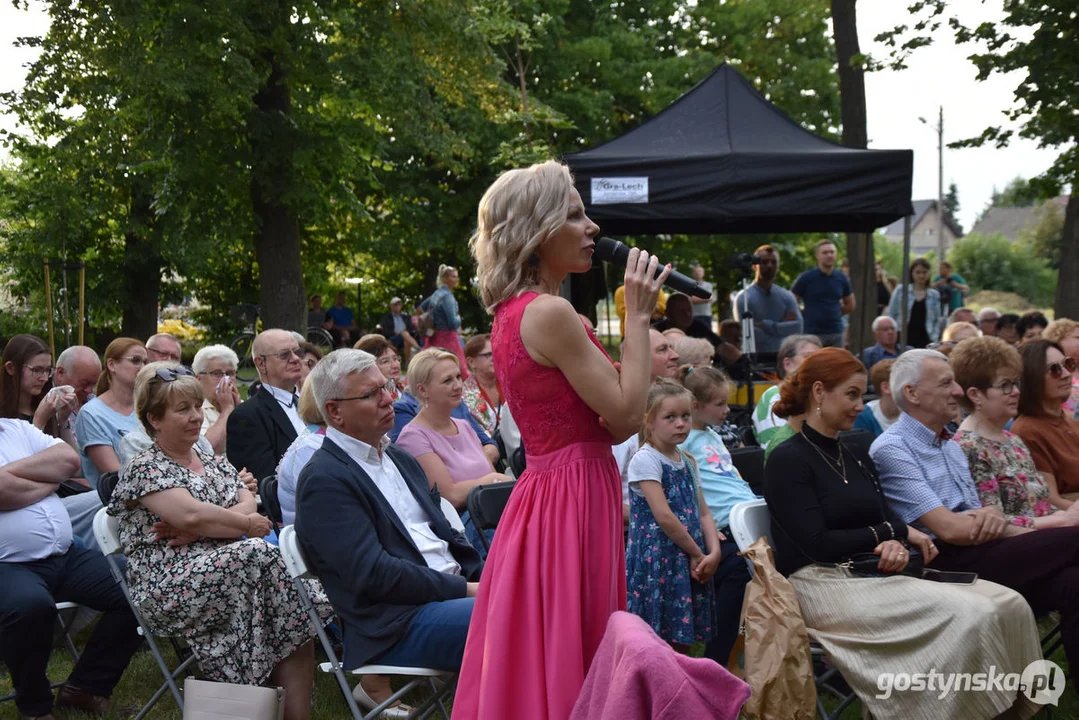 Fontanna pełna muzyki - jubileuszowy koncert zespołu Trio w Borku Wlkp.