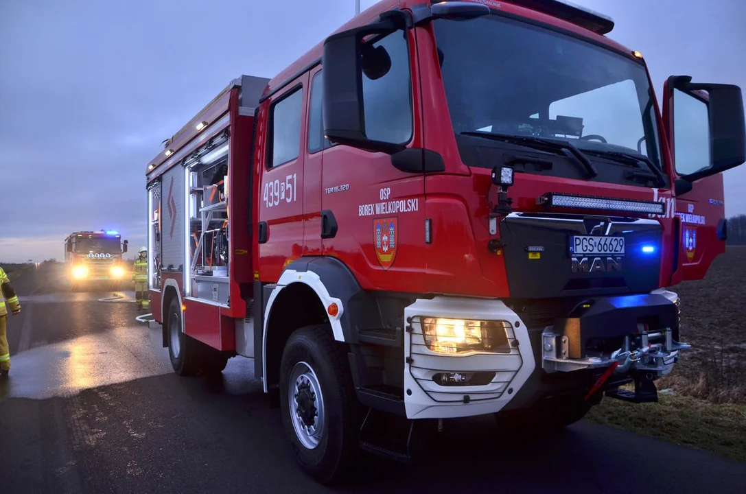 Pożar samochodu w gminie Borek Wielkopolski