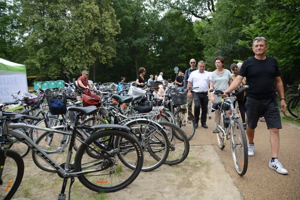 Rajd do młyna nad Lutynią (zdj. z otwarcia ścieżki rowerowej)