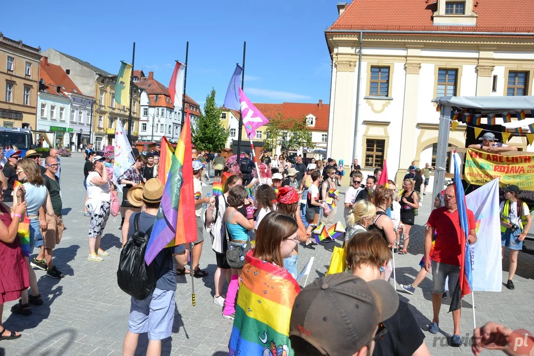 Marsz Równości i kontrmanifestacje w Rawiczu