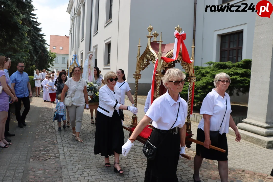 Rawicz. Procesja w Boże Ciało ulicami miasta (2023)