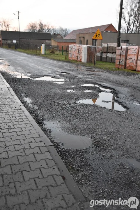 Czy jest szans na remont dróg w Strzelcach Wielkich, Taniecznicy oraz Bodzewie