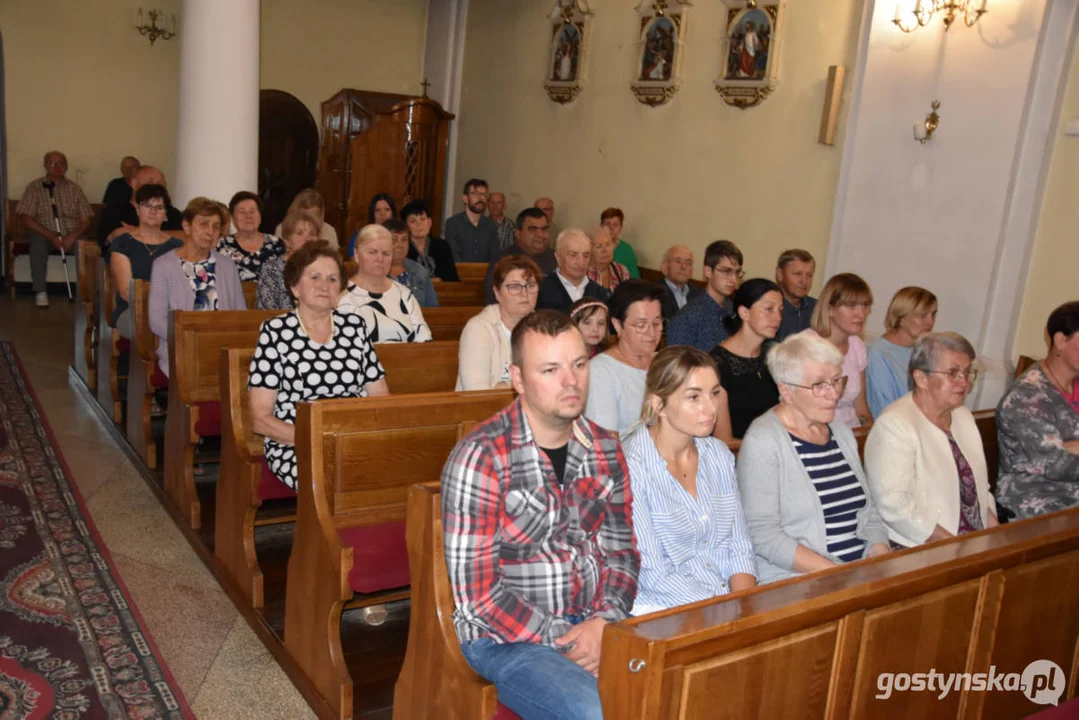 Pożegnanie proboszcza ks. Artura Michalaka w parafii pw. Świętej Trójcy w Zimnowodzie