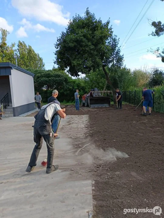 Budowa nowej sceny muzycznej i odnowienie świetlicy wiejskiej w Domachowie