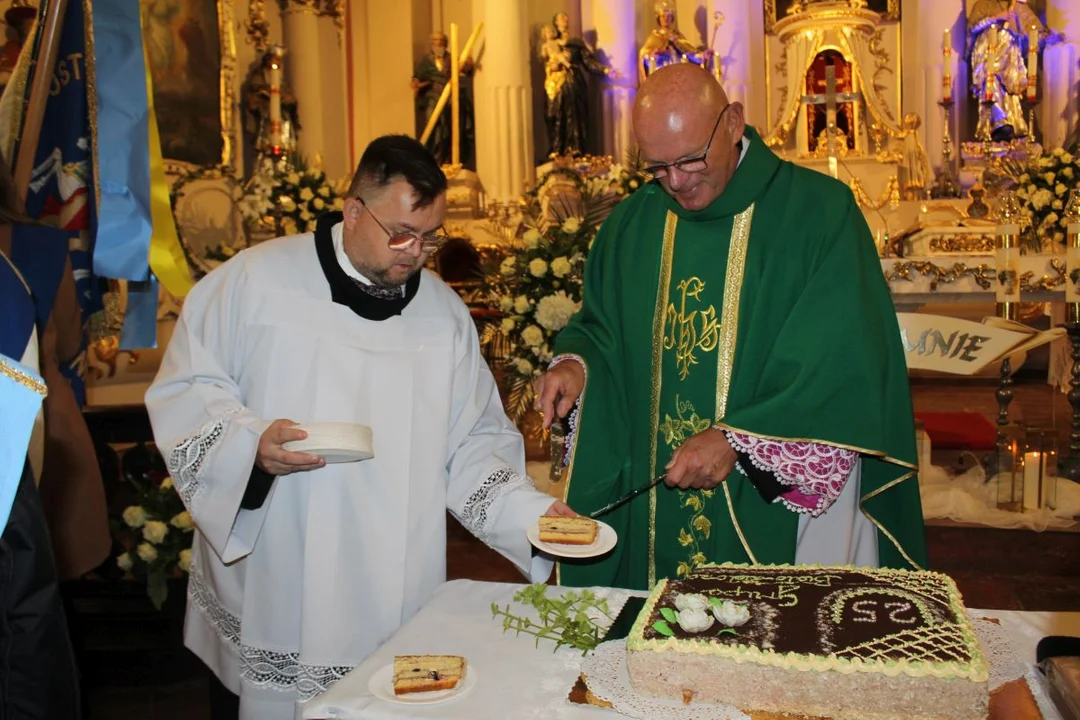 25-lecie posługi księdza prałata Dariusza Matusiaka w parafii św. Marcina w Jarocinie