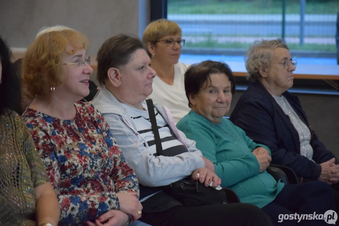 Spotkania z podróżnikami w KROB_KULT. Ewa Wilczyńska-Saj opowiadała o Wyspie Wielkanocnej