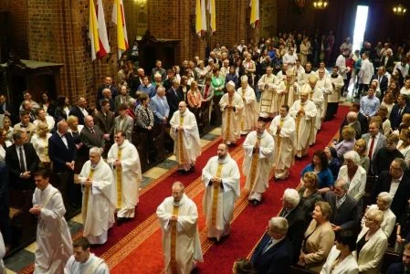 Diakon z naszego terenu przyjął święcenia kapłańskie. Został też skierowany na nową parafię
