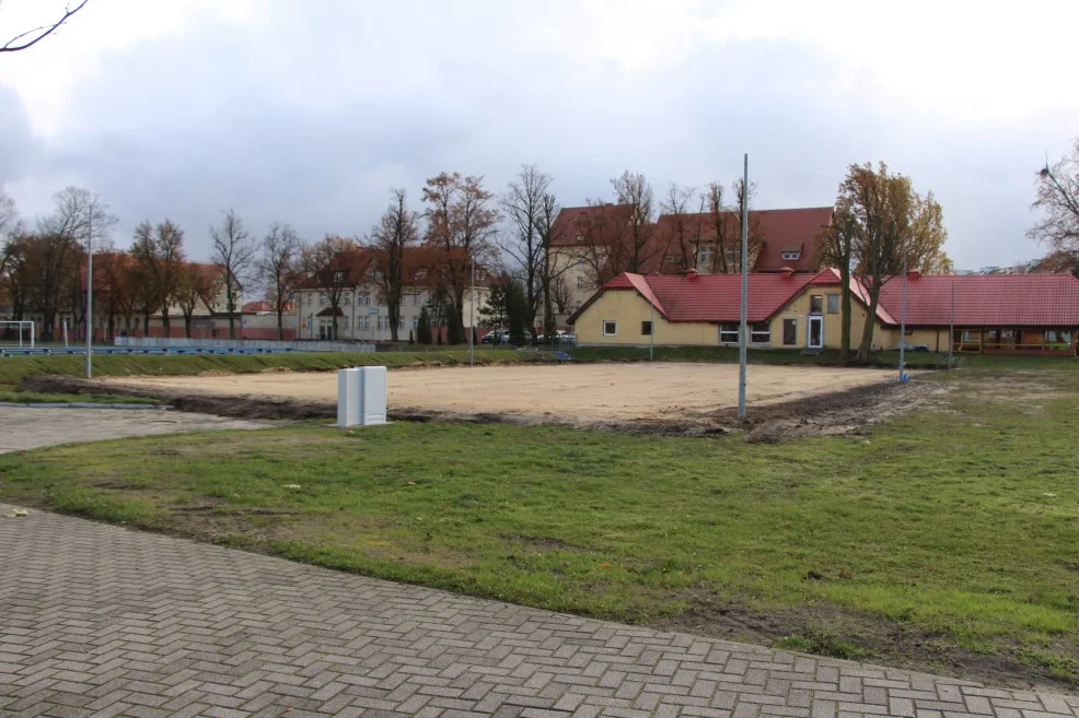 Tutaj stanie lodowisko w Pleszewie. Kiedy zostanie otwarte? [ZDJĘCIA, WIDEO] - Zdjęcie główne