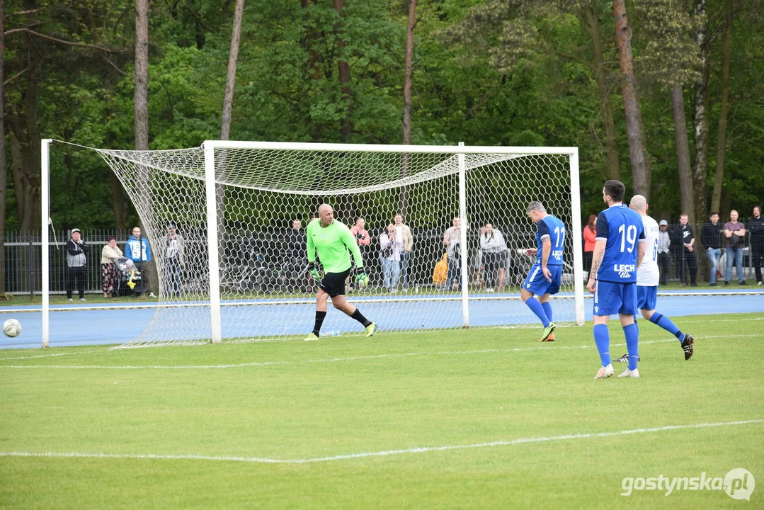 Mecz oldboyów Kani Gostyń i Lecha Poznań na 100-lecie Kani