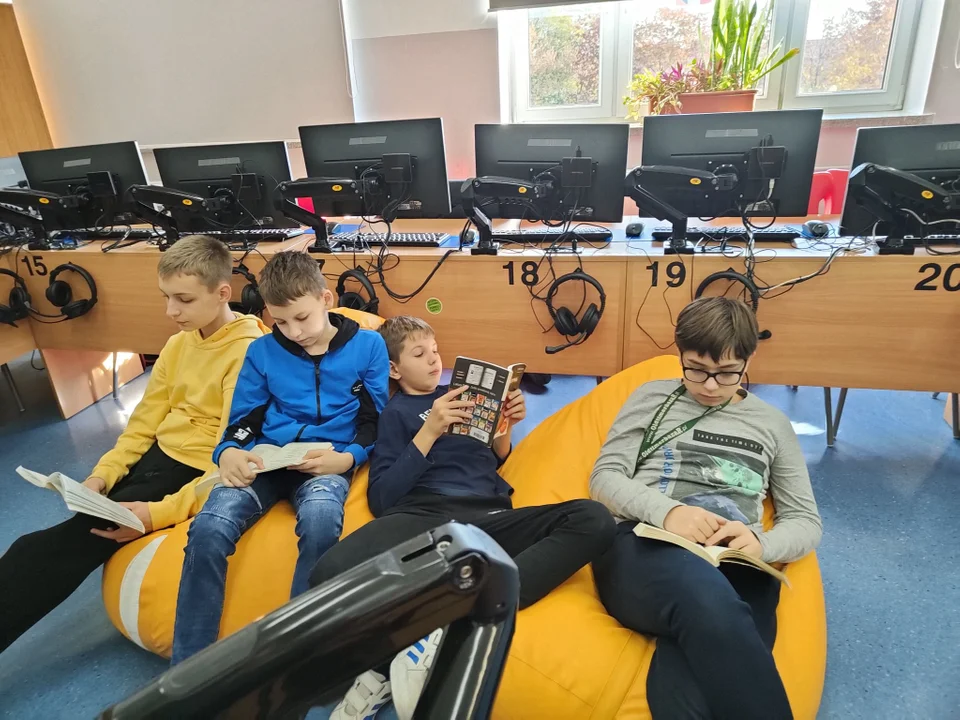 Akcja "Przerwa na czytanie" w Szkole Podstawowej nr 1 w Pleszewie [ZDJĘCIA] - Zdjęcie główne