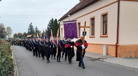 "Żegnamy Cię, ale pamięć o Tobie pozostanie" - Zdjęcie główne