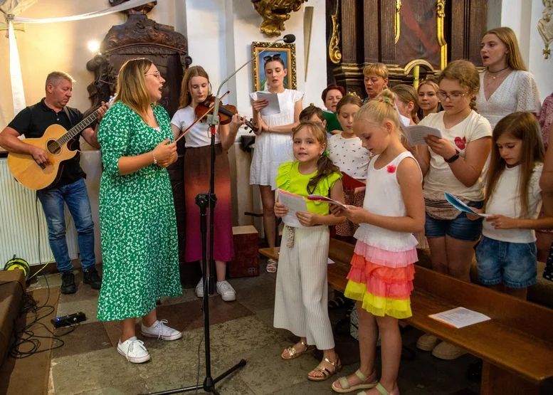 Pożegnanie wikariusza o. Radomira Buchcika w Choczu