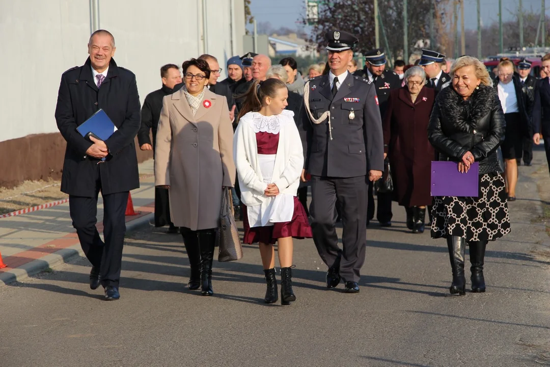 Mural upamiętniający zrzut broni dla Armii Krajowej odsłonięto w Czerminie w ubiegłym roku