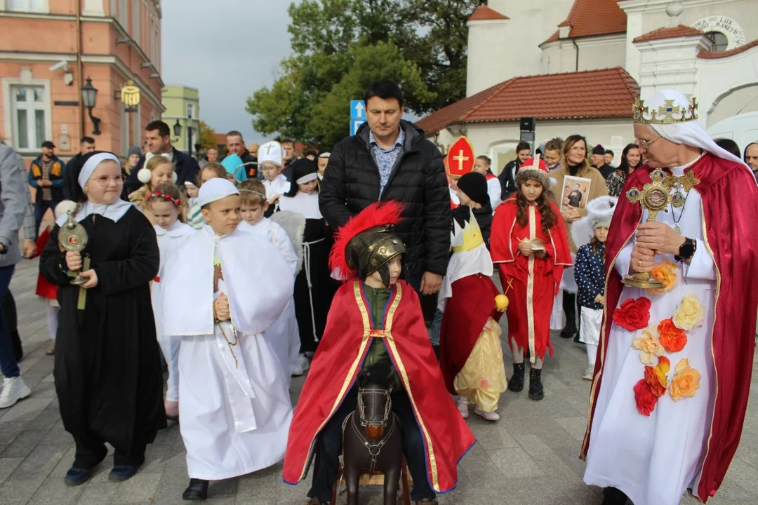 Marsz Wszystkich Świętych w parafii św. Marcina w Jarocinie