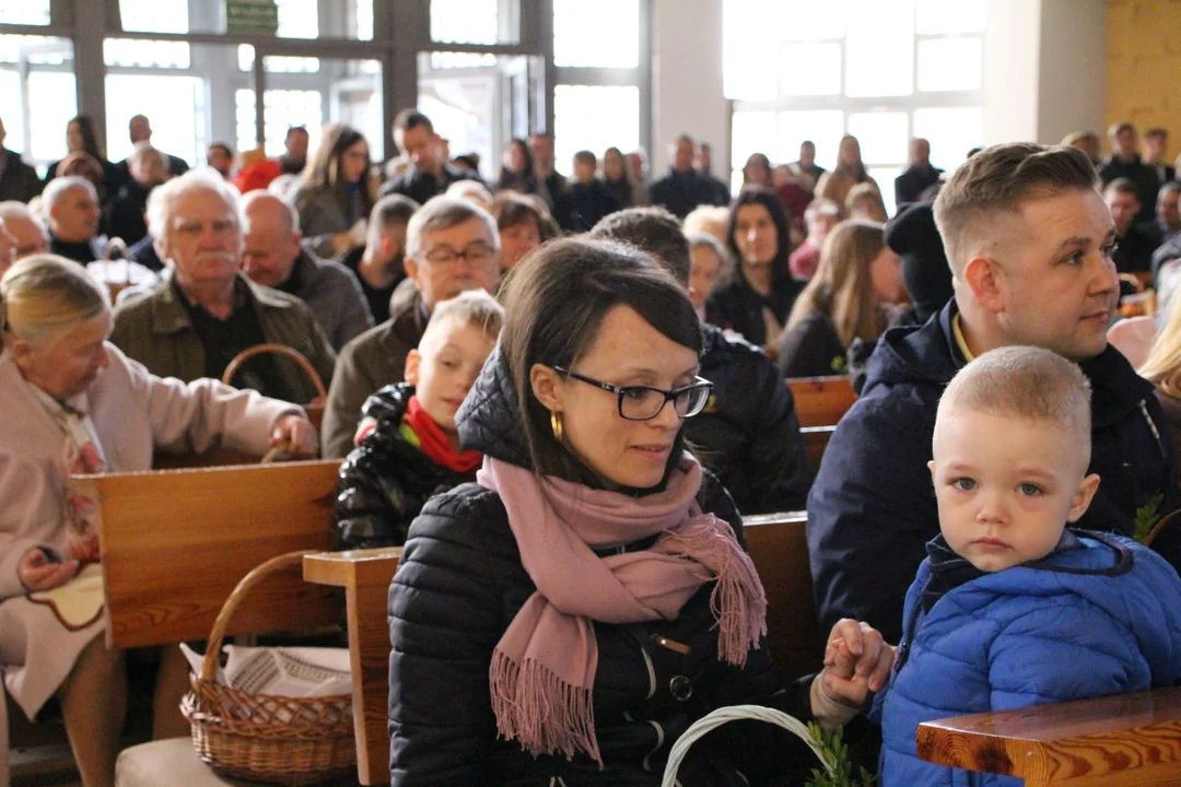 Gdzie do spowiedzi przed świętami? O której poświęcisz pokarmy w Wielką Sobotę w Jarocinie?