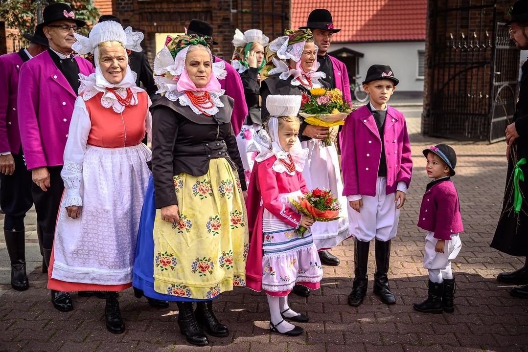 Wesele biskupiańskie Michała i Marty Chudych w Sikorzynie