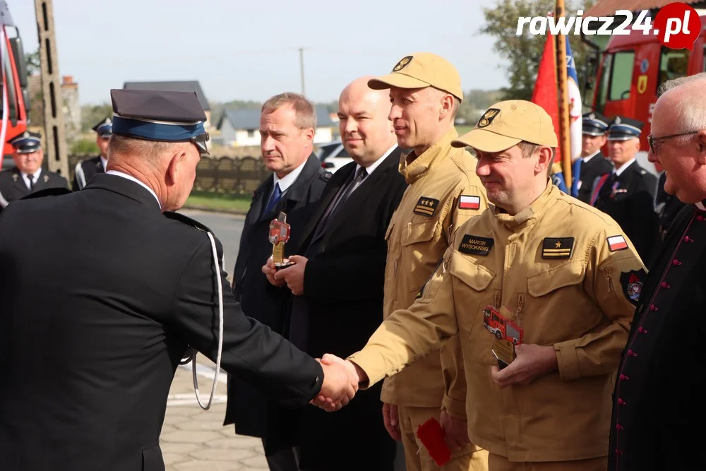 Uroczyste przekazanie auta jednostce OSP Śląskowo